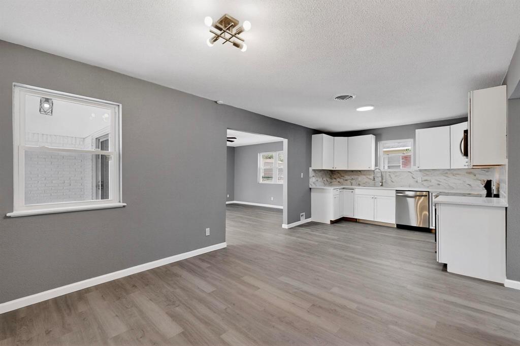 MEADOWBROOK ESTATE - Residential