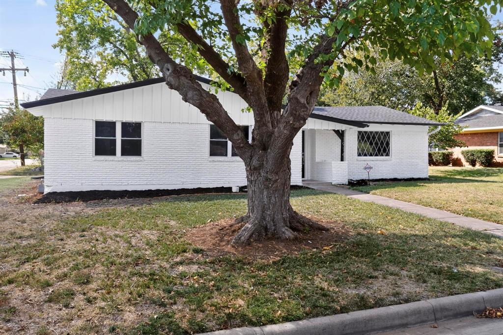 MEADOWBROOK ESTATE - Residential