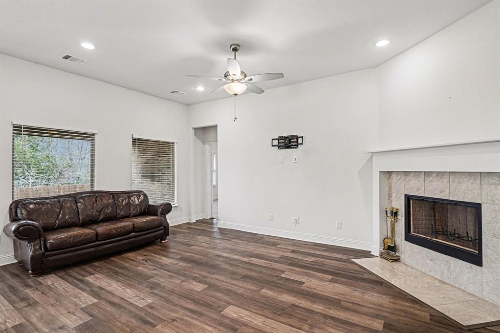 Bristol Oaks - Residential