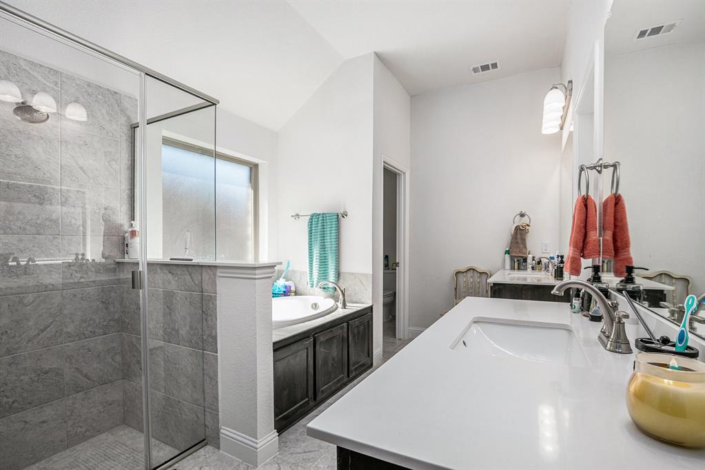 Bristol Oaks - Residential