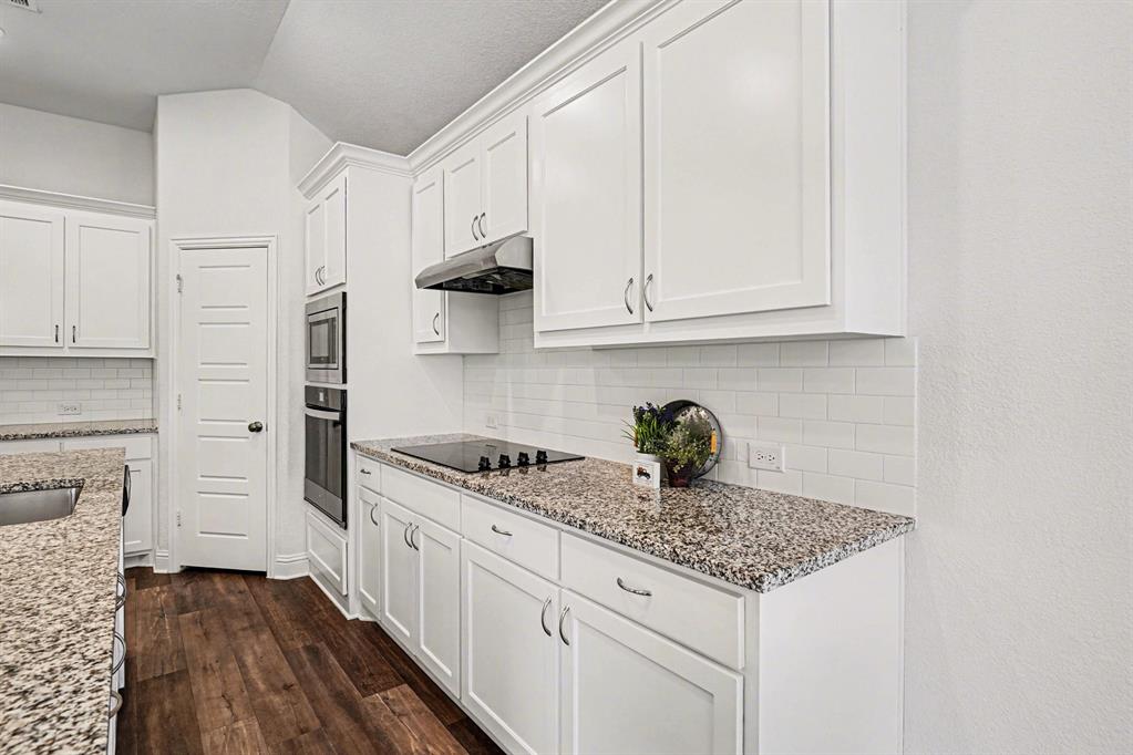 Bristol Oaks - Residential