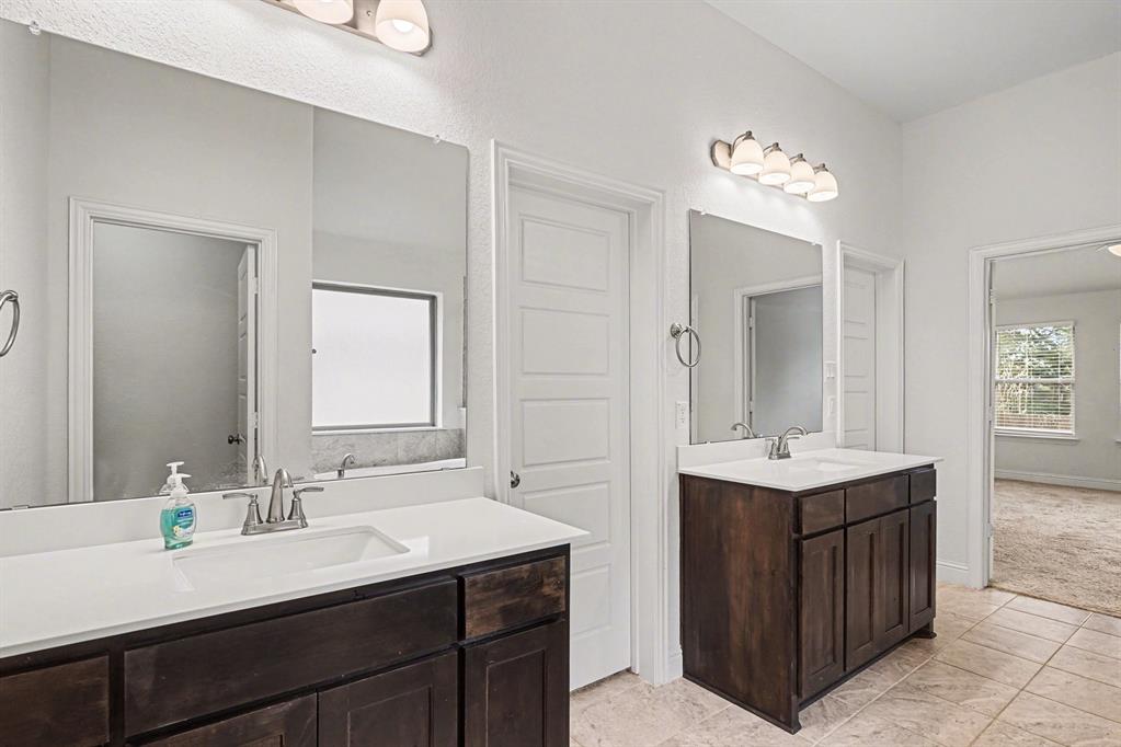 Bristol Oaks - Residential