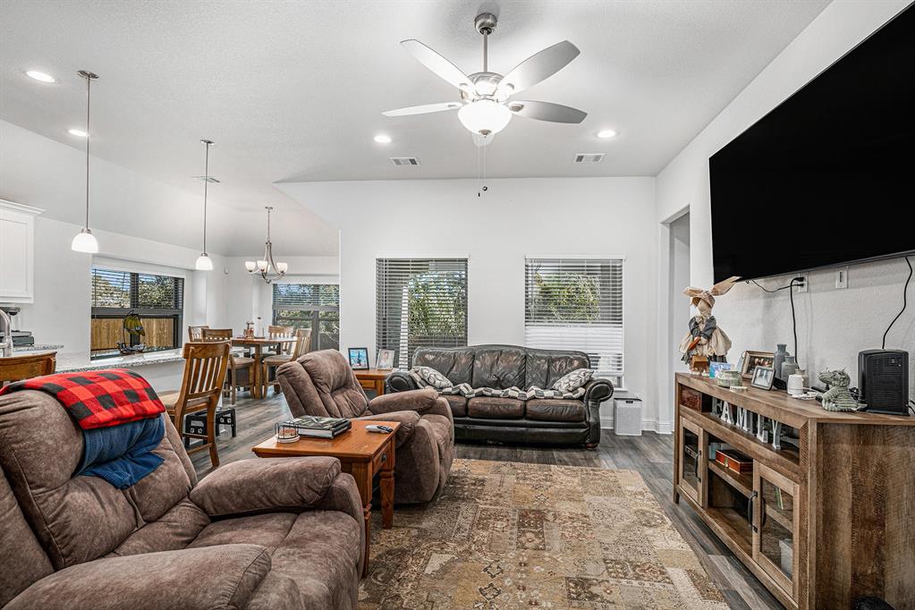 Bristol Oaks - Residential