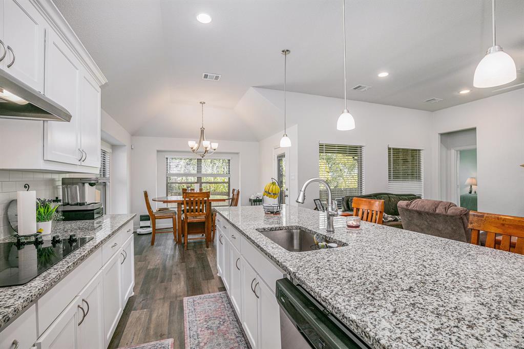 Bristol Oaks - Residential