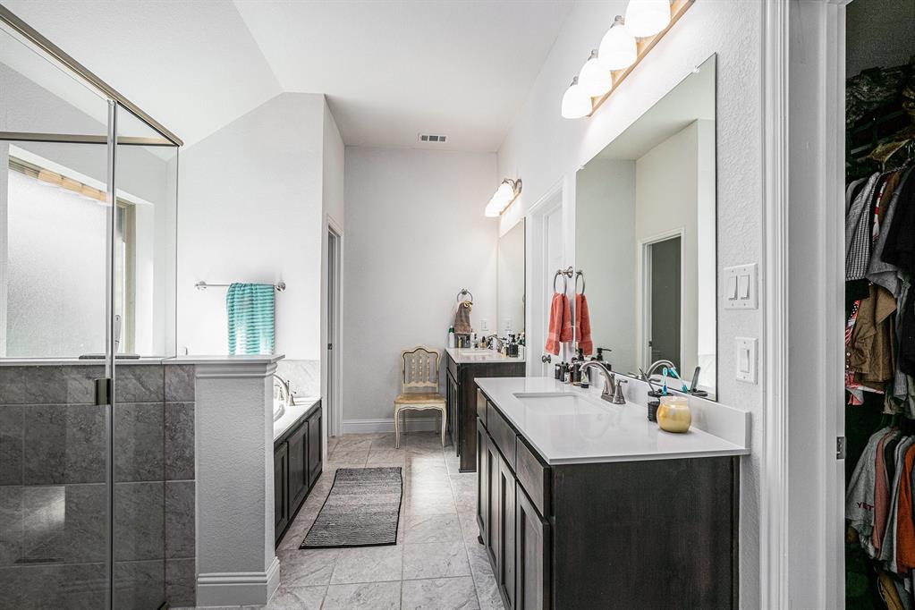 Bristol Oaks - Residential