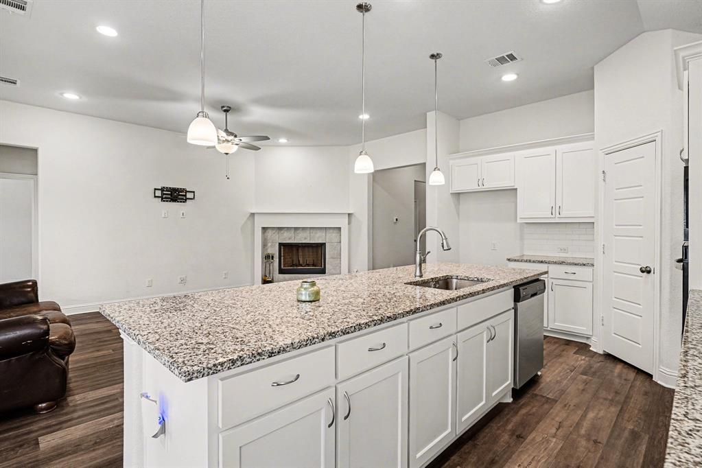 Bristol Oaks - Residential