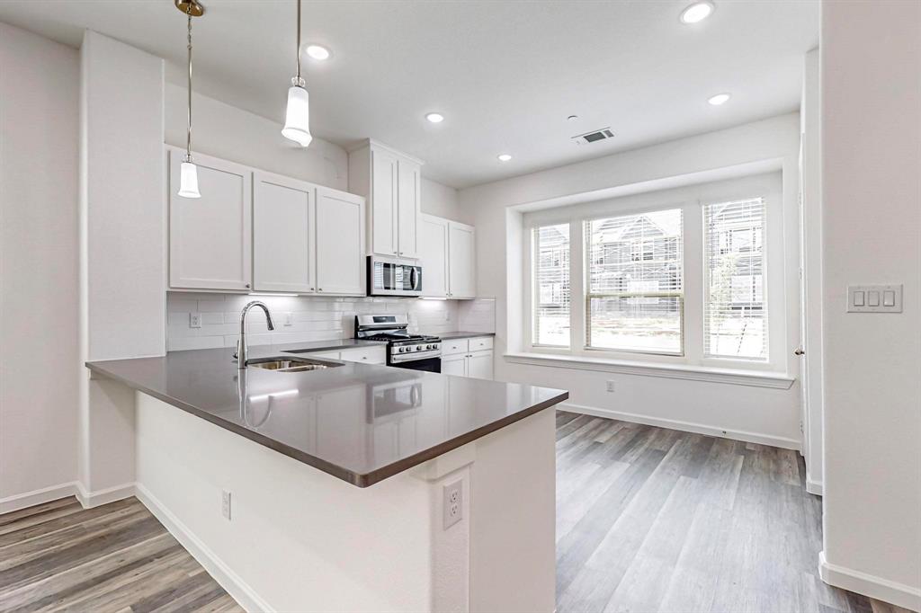 Villas Of Doe Creek Ph 1 - Residential Lease