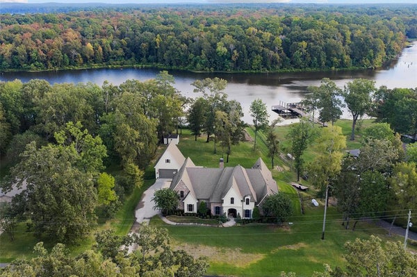 2696 CYPRESS VILLAGE DR, BENTON, LA 71006 - Image a0e9f62d3c643dc26ae5e88bc8f8ba07/1109854872