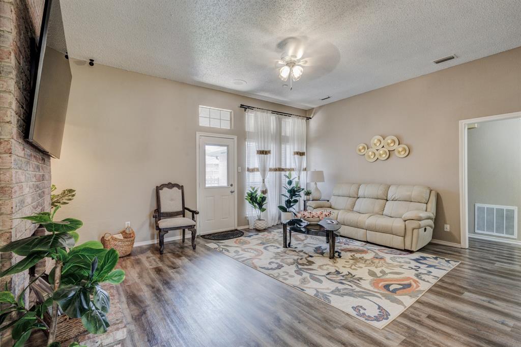 1517 Wesley Drive