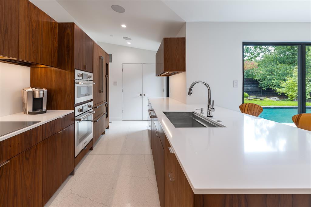 Midway Hills 03 - Residential