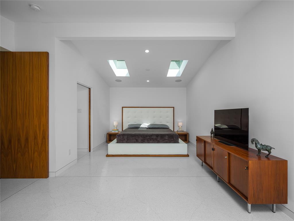 Midway Hills 03 - Residential