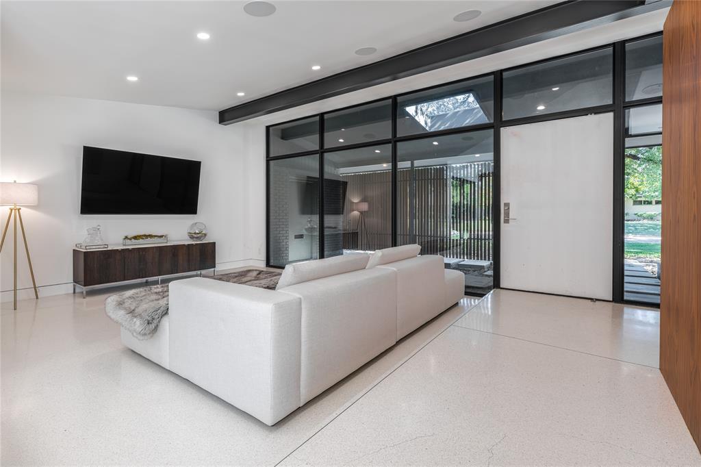 Midway Hills 03 - Residential