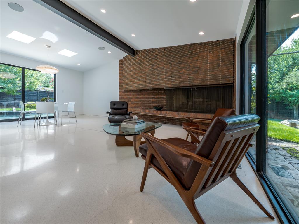 Midway Hills 03 - Residential