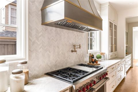 Tiny photo for 4501 Potomac Avenue, University Park, TX 75205 (MLS # 21066473)