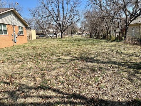 Tiny photo for 301 Sherman Street, Nocona, TX 76255 (MLS # 21197792)