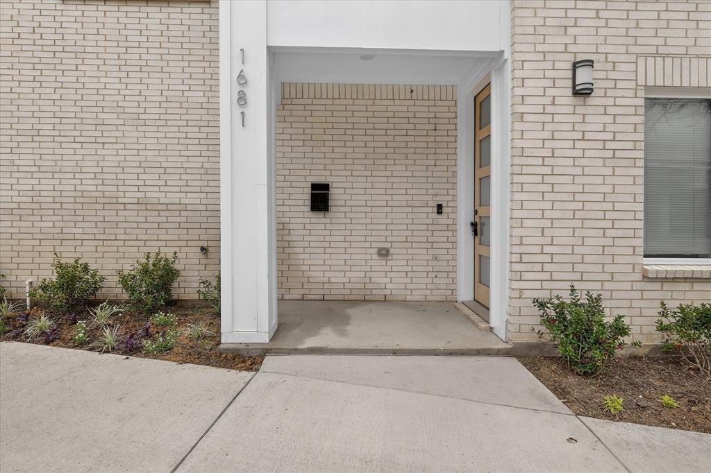 Ervay Place - Residential