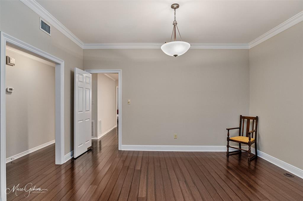 3107 Fairfield Avenue