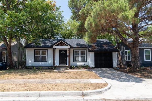 2716 FRAZIER AVE, FORT WORTH, TX 76110 - Image a0fa32f3435ff86b3f6f9a4872a0e883/985141374