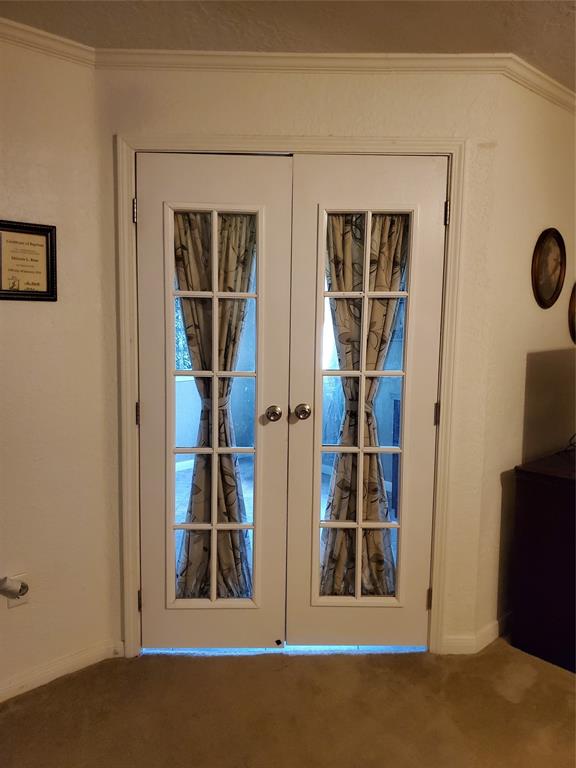 Falcon Crest - Residential