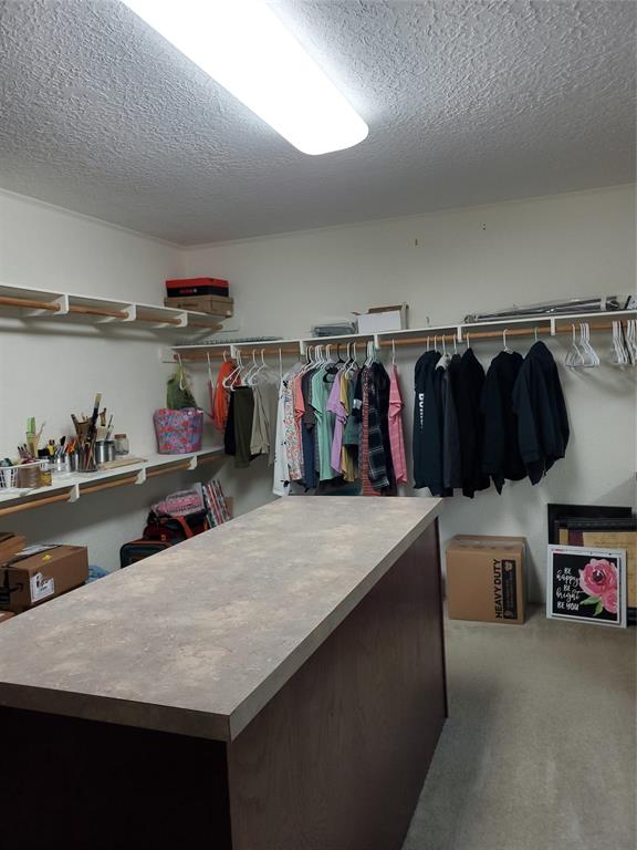 Falcon Crest - Residential