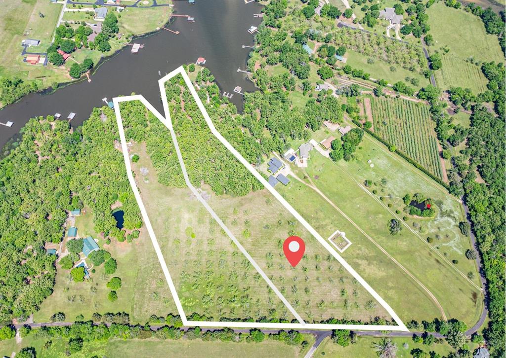 The Oaks - Land