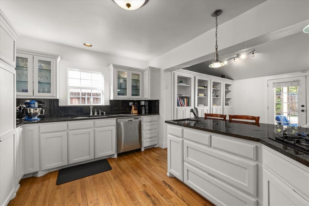 Chamberlain Arlington Heights 1st - Residential