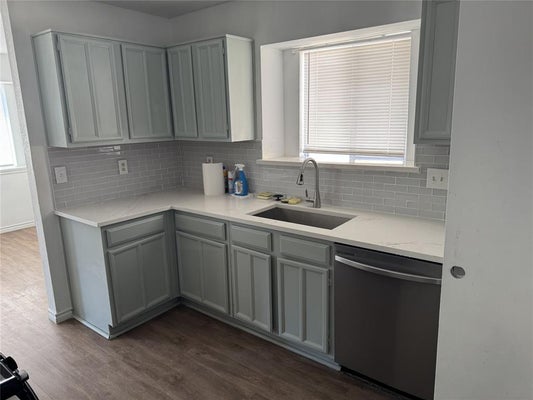 2007 COLOGNE DR, CARROLLTON, TX 75007 - Image a0fe9fd9217ff4e838c900ef9ff2cf1e/2787281119
