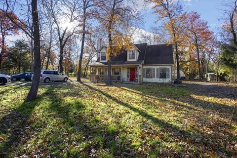 A home in Mabank