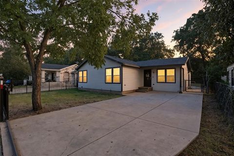 5170 Erath Street Fort Worth TX 76119