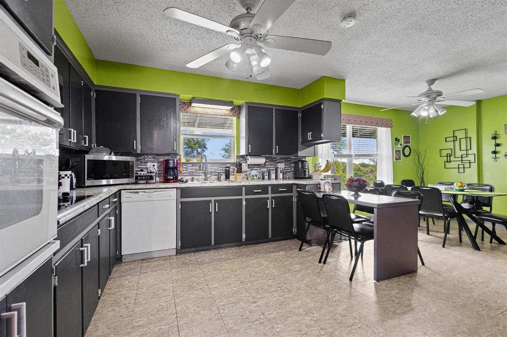9055 E State Highway 56