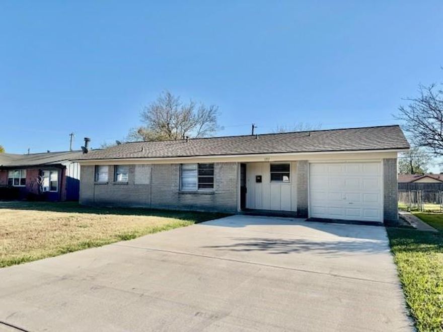 Great home with new luxury vinyl plank flooring, updated bathroom and kitchen.  Stainless steel appliances, two inch blinds throughout, updated fixtures throughout.  Garage converted to extra living plus separate utility room with separate storage area. New roof installed September 2025.   Check it out!