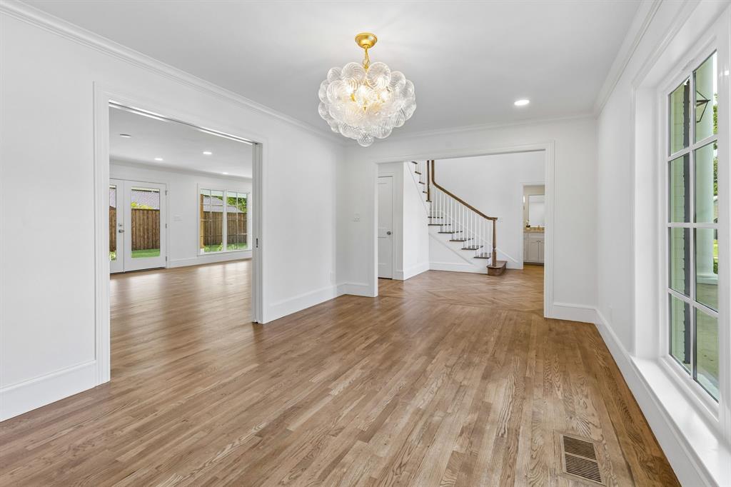 13907 Carillon Drive