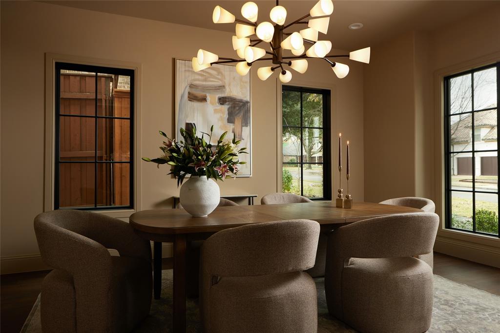 6201 Lakeshore Drive