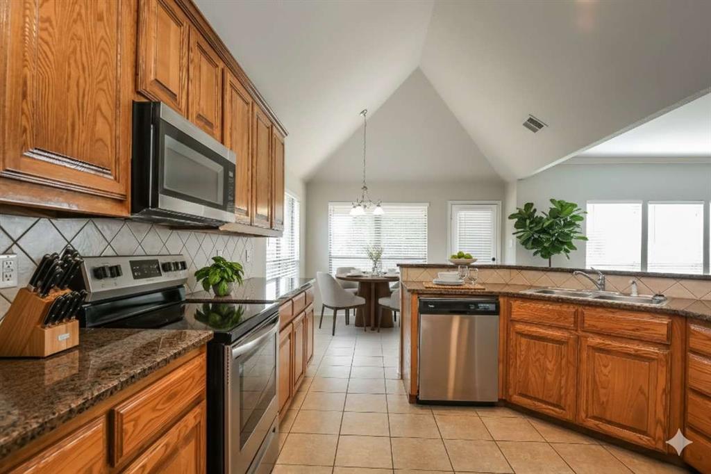 1921 Bay Laurel Drive