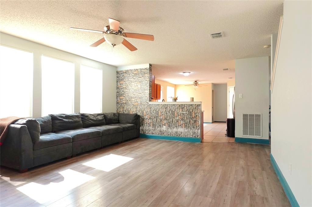 1329 Anna Lea Lane