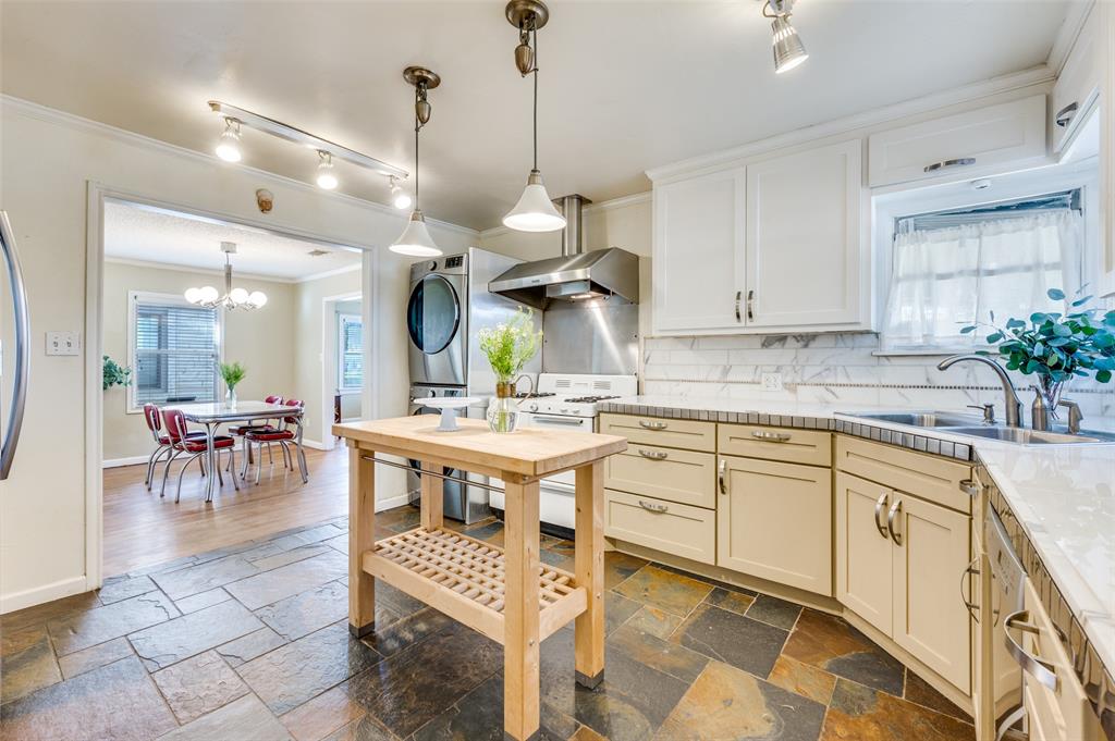 Parkdale Add 01 Instl - Residential