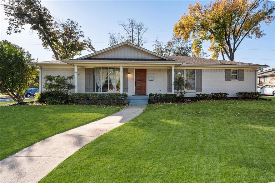 Fully updated 4-bedroom, 2.5-bath home on a large corner lot in Dallas. This property offers fresh 2024 interior paint, new 2024 carpet, and a bright, functional layout throughout. The kitchen includes white cabinetry, granite countertops, stainless steel appliances, and subway tile backsplash. All bathrooms feature updated tile, modern vanities, and quality fixtures.
Recent updates completed within the last 3 years include: new privacy fence, HVAC cleaned with new air vents added, new hot water heater, sunroom roof redone, Nest thermostat system, two Ring cameras, SimpliSafe alarm system, new garbage disposal, and painted front porch.
The home also comes with a lifetime foundation warranty, and the seller has had the foundation inspected annually for added peace of mind.
Located on a corner lot with a spacious yard and convenient access to shopping, dining, schools, and major roadways. Move-in ready and well-maintained.