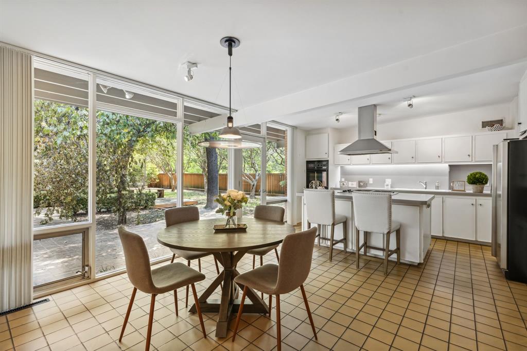 Royal Spgs Estates - Residential Lease