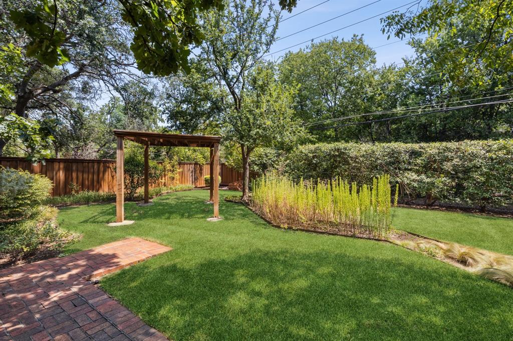 Royal Spgs Estates - Residential Lease