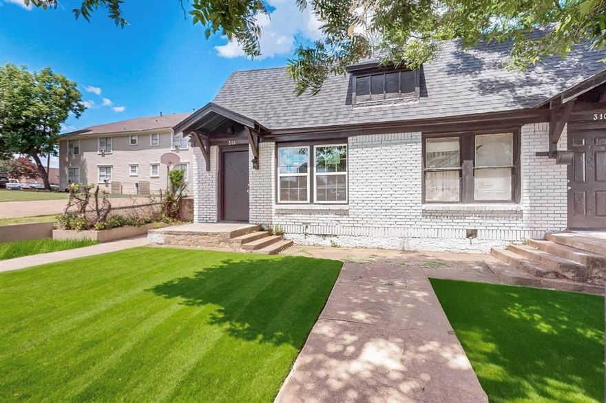 This charming garden-style home in the heart of Oak Cliff offers 1 bed, 1 bath, and approximately 900 sqft of comfortable living space—beautifully lined with windows for abundant natural light and open-plan living space.  

Step inside to discover:
A welcoming, airy living room seamlessly connected to a functional kitchen.
A cozy breakfast nook, perfect for your morning coffee.
Ample storage, including a dedicated coffee bar area—clearly designed for both style and practicality.

Enjoy outdoor living with:
A private driveway providing convenient parking right at your door.
A serene courtyard-style backyard—ideal for lounging, grilling, or letting your pets explore