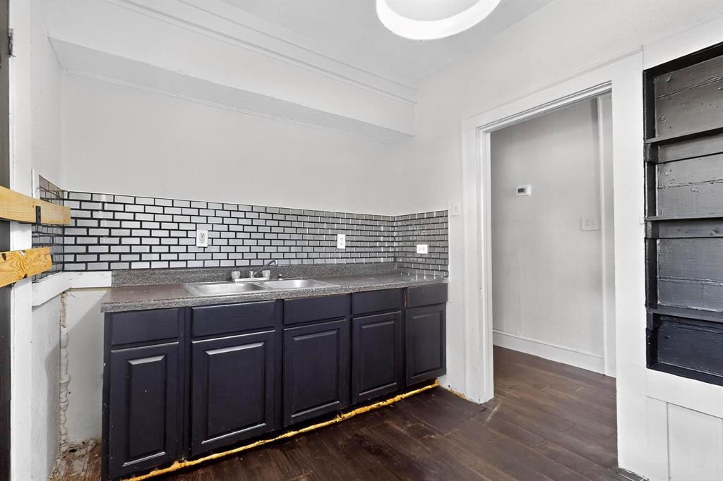 Oak Cliff Original Town Of - Residential Lease