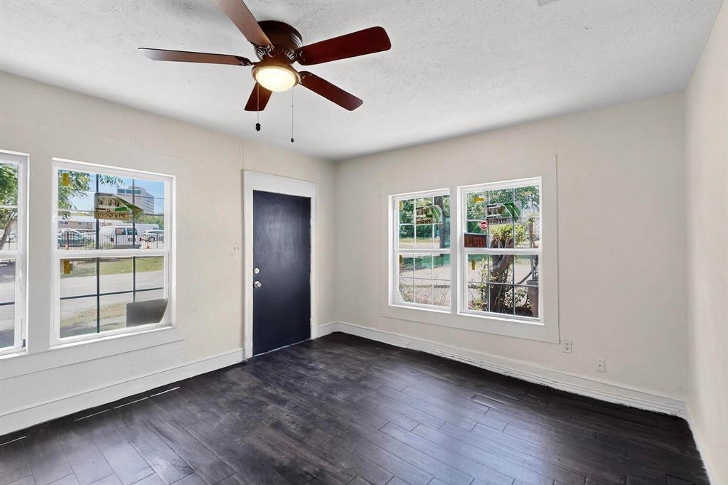 Oak Cliff Original Town Of - Residential Lease