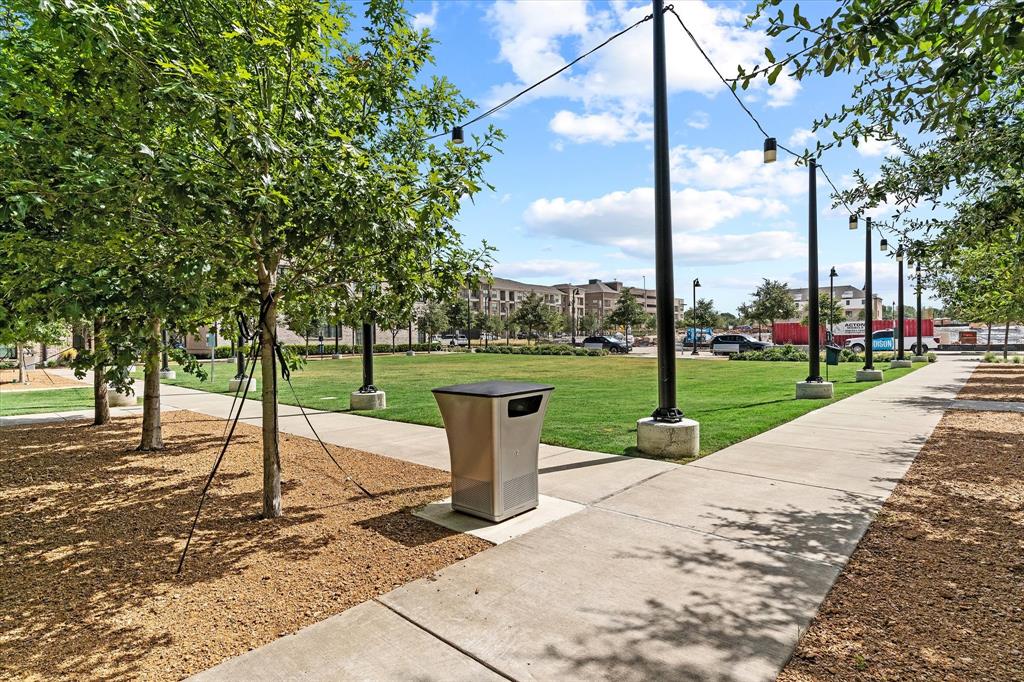 Addison Grove - Residential