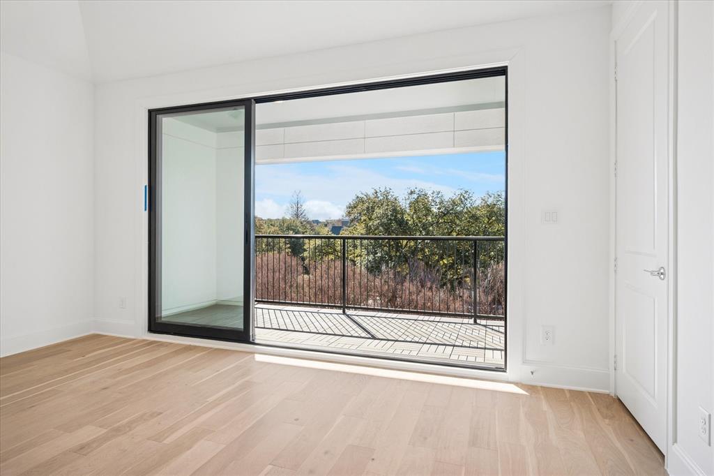 Addison Grove - Residential