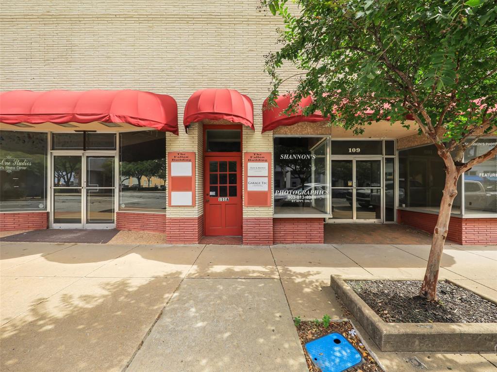 109-111 N Travis Street