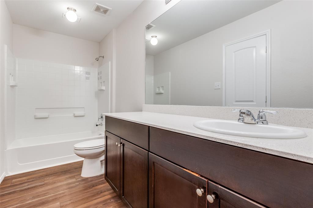 Villas Prairie Crk Add - Residential