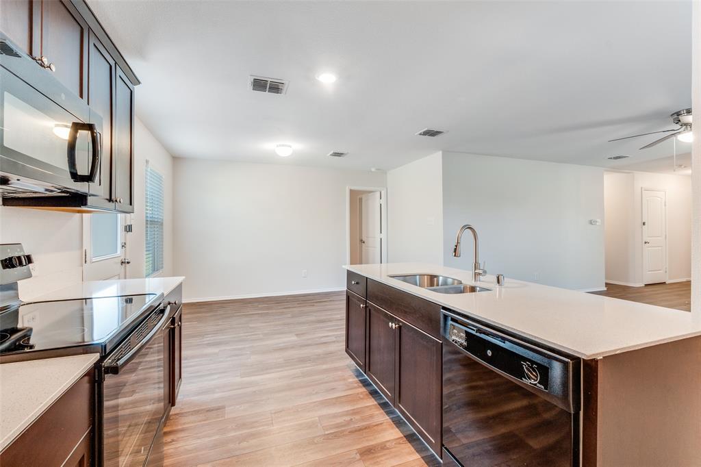 Villas Prairie Crk Add - Residential