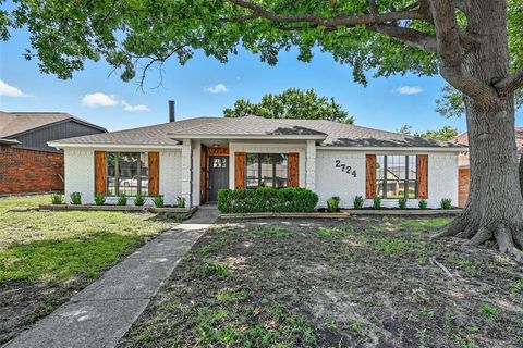 2724 Red River Street Mesquite TX 75150