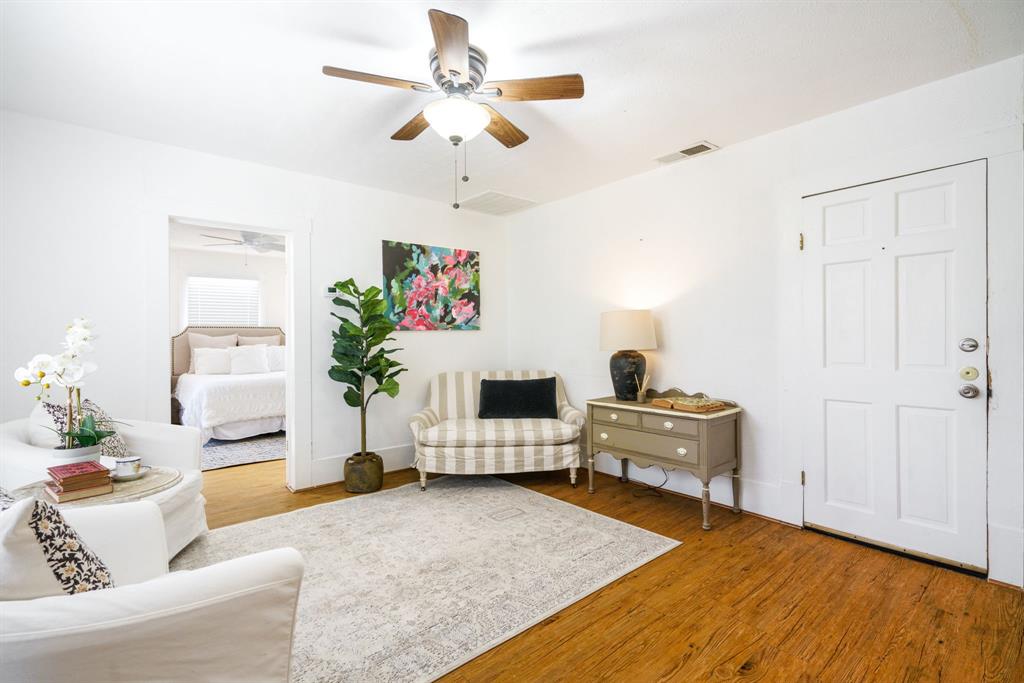 303 N Waddill Street