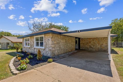 A home in Granbury